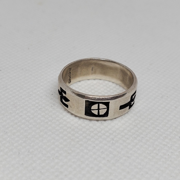 Calvin Peterson Signed Navajo Ring - Picture 2 of 5